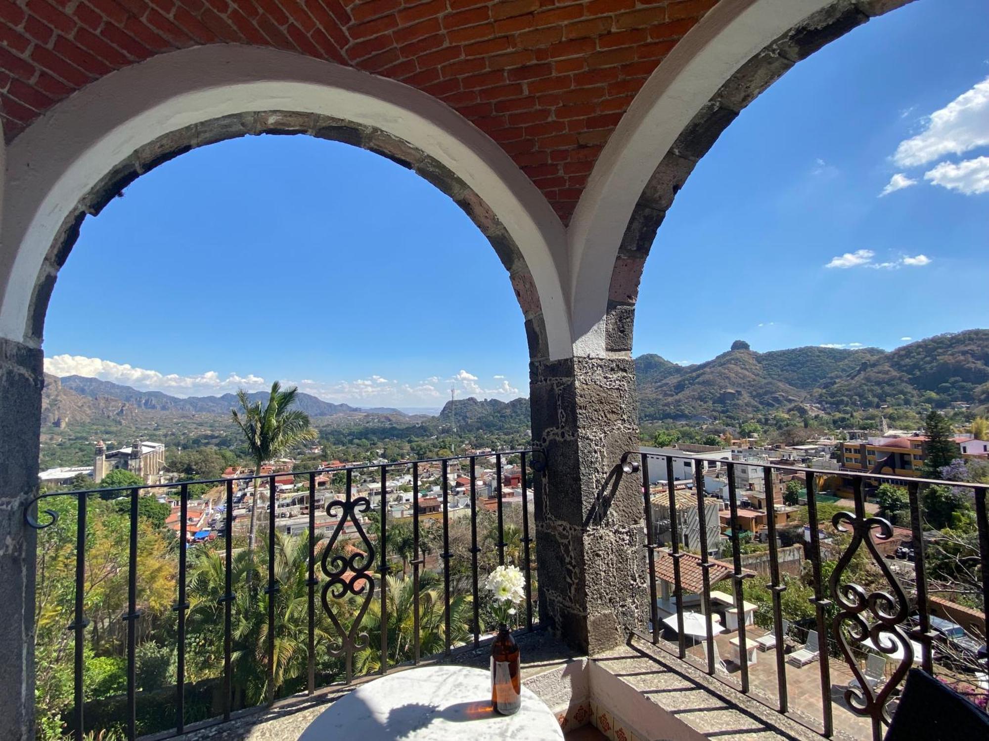 Posada Del Tepozteco - Hotel & Gallery Тепостлан Экстерьер фото